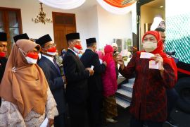 Pakai mobil keliling, BI Kediri layani penukaran uang baru di Kota Madiun