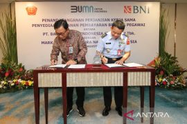 BNI  beri fasilitasi TNI bayar gaji dan tunjangan secara non-tunai