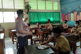 Pemprov DKI Jakarta bantah endapkan dana Kartu Jakarta Pintar