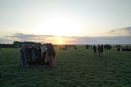 Tajuk ANTARA NTB - Di atas air Batujai, NTB menguji arah pembangunan