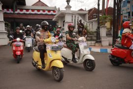 Kapolres Jember sosialisasikan tertib berlalu lintas ketika konvoi JSF