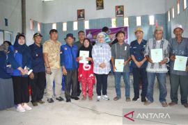 Pemkab Bone Bolango serahkan sertifikat tanah gratis di Desa  Masiaga