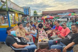 Dukung kebangkitan UMKM, wartawan dan Pemkab Sekadau gelar malam UMKM bangkit