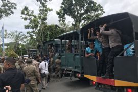 Satgas PPLN Batam bubarkan aksi demo pencari suaka