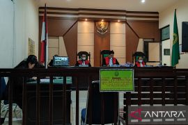 Hakim vonis Bastian 2 tahun 6 bulan, surat tanah disita untuk dimusnahkan (Video)