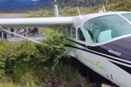 Pesawat Smart Aviation tergelincir di Bandara Sinak Puncak