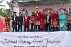 Jaga kelestarian adat, PT Timah Tbk dukung Sedekah Kapong Kundi Bersatu di Desa Kundi