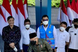 Menko Luhut yakin PLN siapkan infrastruktur kendaraan listrik tepat waktu