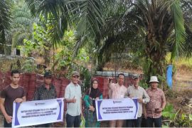 Puluhan kelompok tani Pekanbaru terima bantuan, atasi kerawanan pangan