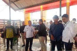Wabup Tabalong tinjau pasar agribisnis Desa Kembang Kuning