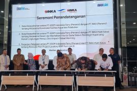 Menuju layanan green port berkelanjutan, ASDP gandeng INKA dalam kerja sama konstruksi