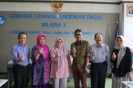 LLDIKTI ajak perguruan tinggi bekerja sama tingkatkan mutu pendidikan