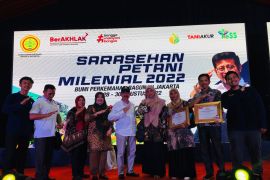 Petani muda Sumbar ikuti sarasehan Petani Milenial Nasional