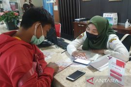 Transisi menuju endemi dari ujung jari