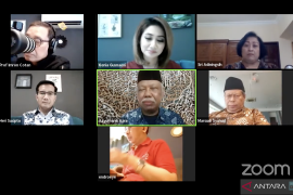 Pengamat: penyesuaian harga BBM cegah krisis lebih besar