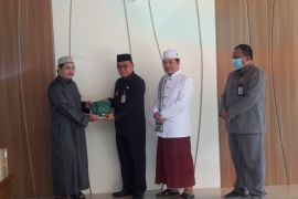Pemkab Tabalong terima bantuan Al Quran dari BWA Kalsel