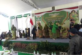 Lewat gerakan tandur, Gubernur Khofifah ajak sedekah oksigen
