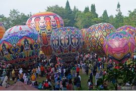 Java Balloon Attraction