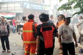 Puluhan kios di Pasar Dungus Madiun terbakar