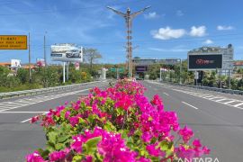 Penataan Jalan Tol Bali Mandara capai 100 persen