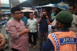 Erwin Nasution serap aspirasi pedagang ATC Padang Sidempuan