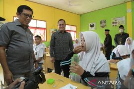 Pemprov berikan tablet tambah darah ke 200 ribu pelajar putri se Aceh