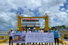 PLN hadirkan Anjungan listrik mandiri di Kota Tual, dukung program Electrifying Marine