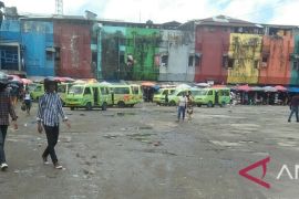 Tarif angkutan umum di Kota Ambon belum disesuaikan setelah kenaikan BBM