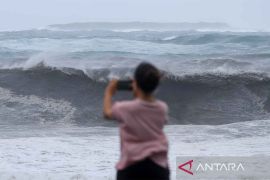 Korsel lanjutkan pencarian awak kapal yang hilang di perairan Jeju