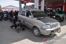 Polres Jayawijaya kembali amankan lima mobil penimbun BBM bersubsidi