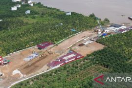 PLN dan Ninda Karya manfaatkan limbah PLTU untuk pembangunan infrastruktur