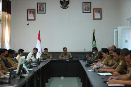 Pemkab dorong UMKM maksimalkan pemanfaatan e-katalog dan  toko daring