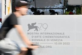 Colin Farrell dan Blanchett sabet pemeran terbaik Festival Film Venesia