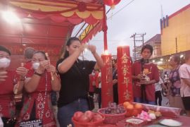 Pemkab Bangka Barat apresiasi PT Timah bantu gelar tradisi Sembahyang Bulan