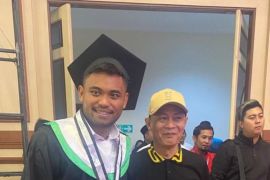 Diwisuda, Saddil Ramdani resmi bergelar sarjana