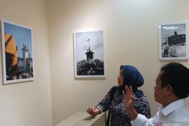 Kunjungan Ketua DWP KJRI Perth ke ANTARA Jatim