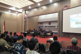 Bappenda Lombok Tengah mendorong desa optimalkan pajak bumi dan bangunan