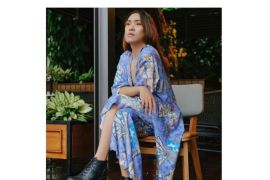 Farah Button meluncurkan Dias One Set