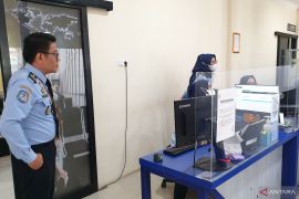 Imigrasi Palembang lampaui target PNBP layanan paspor
