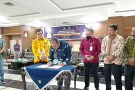 Wabup Inhu teken PKS dengan DJP dan DJPK terkait pemungutan pajak dan daerah