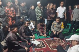 Pemprov Jambi berikan solusi dan bantu buka akses jalan ke Talang Duku