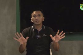 "Saya putuskan ya sudahlah", Azrul Ananda mundur dari CEO Persebaya