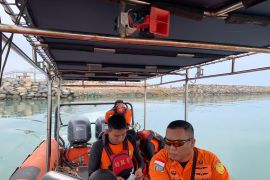 Nelayan meninggal, ditemukan mengapung di perairan Bintan