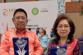 Bupati Sangihe terima penghargaan API dari IGI