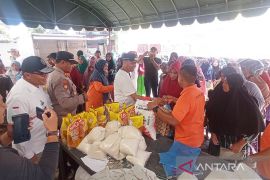 Warga antusias beli sembako murah Pemkot Lhokseumawe