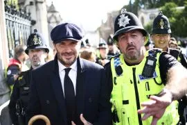 Beri penghormatan ke mendiang Ratu Elizabeth, Beckham rela antre 13 jam