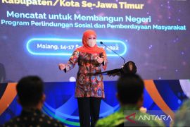 Khofifah imbau masyarakat sukseskan pendataan awal registrasi sosial ekonomi