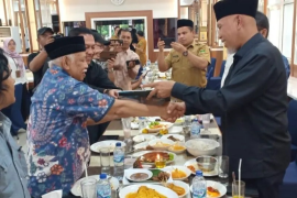 Catatan Ilham Bintang - Kisah Prof Azyumardi Azra, Ketua Dewan Pers yang terpapar COVID-19