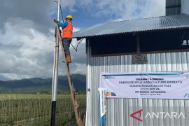 Kehadiran PLN Lewat Stasiun Pengisian Listrik Umum Bikin Hemat Usaha Penggilingan Padi di Pulau Seram