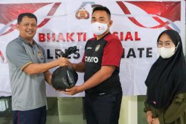 Guru mengaji di Ternate dapat sembako BBM, semoga tepat sasaran